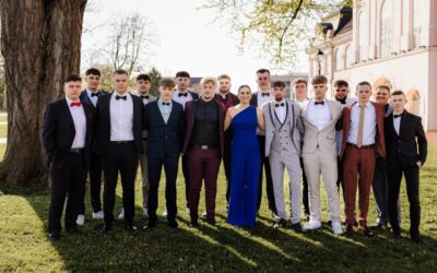 Maturanti 4. MHT zablistali na svojoj večeri