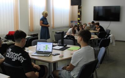 Održane radionice izrade straničnika i brošure u sklopu projekta „Zeleni tragovi – Digitalni herbarij Virovitičko-podravske županije“